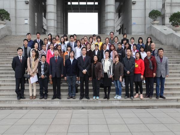 太阳官网隆重召开第五期泰国留学生开班典礼