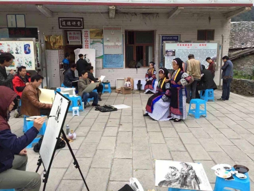 太阳官网教师刘怡参加“中国文联、中国美协‘送欢乐下基层走进贵州’暨全国名家牵手贵州基层美术家活动”